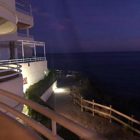 Apartamento A Pie De Playa Con Vistas Maravillosas Appartement *